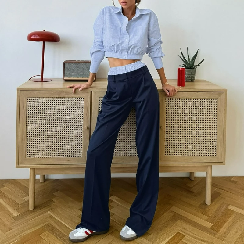 American Style Design Sense Blue Checkered Suit for Women 2026 Spring Fashion Short Shirt and Navy Blue Trousers Two-piece Set
American Style Design Sense Blue Checkered Suit for Women 2026 Spring Fashion Short Shirt and Navy Blue Trousers Two-piece Set