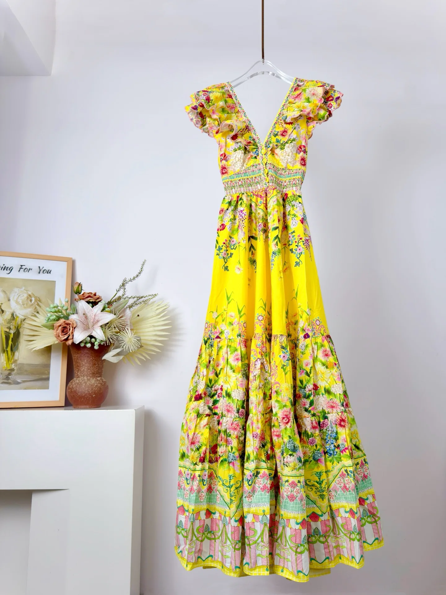 Boho Bright Yellow Floral Print Maxi Dress, Flutter Sleeve V-Neck Tiered Flowy Long Dress for Women Party & Streetwear Cotton
Boho Bright Yellow Floral Print Maxi Dress, Flutter Sleeve V-Neck Tiered Flowy Long Dress for Women Party & Streetwear Cotton