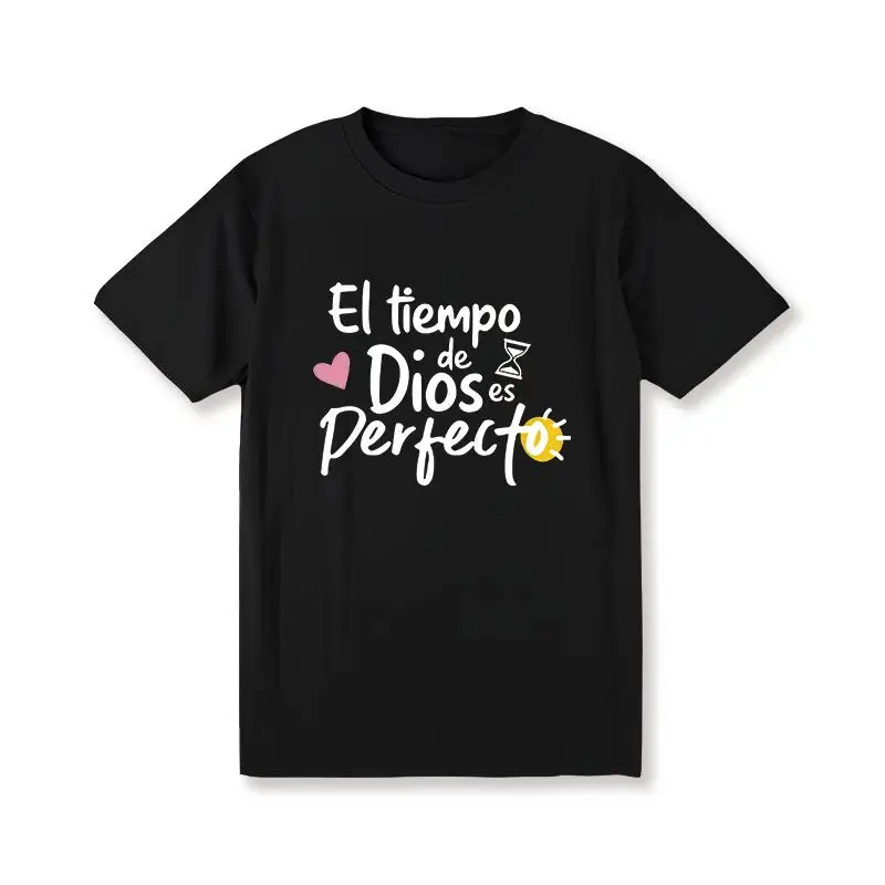 God's Perfect Time" T-Shirt Spanish Christian Faith Graphic Tee, Unisex Inspirational Religious Top, Motivational Gift for Women
God's Perfect Time" T-Shirt Spanish Christian Faith Graphic Tee, Unisex Inspirational Religious Top, Motivational Gift for Women