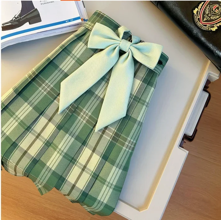 New Harajuku Plaid College Style Pleated Skirt High Waisted Women's Short Streetwear Student Skirt
New Harajuku Plaid College Style Pleated Skirt High Waisted Women's Short Streetwear Student Skirt