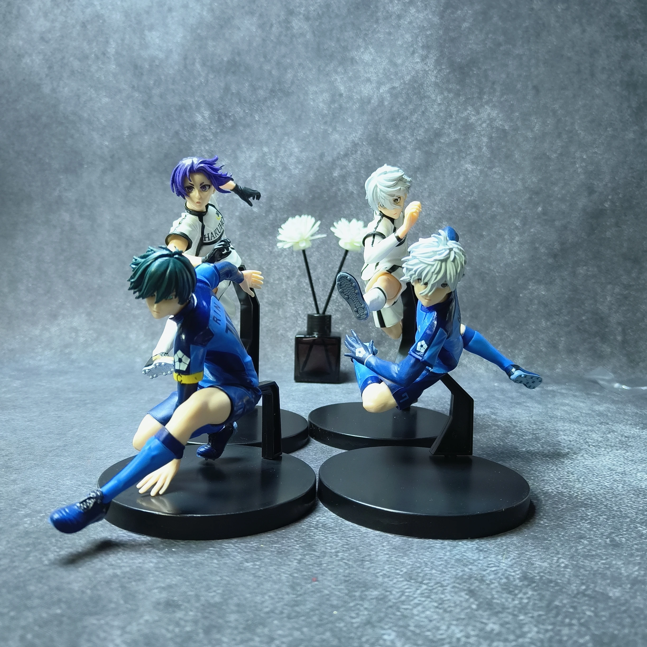 Anime Blue Lock Figure Football Uniform Nagi Seishirou Action Figure Itoshi Rin Figurine PVC Collection Model Doll Toys Gift
Anime Blue Lock Figure Football Uniform Nagi Seishirou Action Figure Itoshi Rin Figurine PVC Collection Model Doll Toys Gift