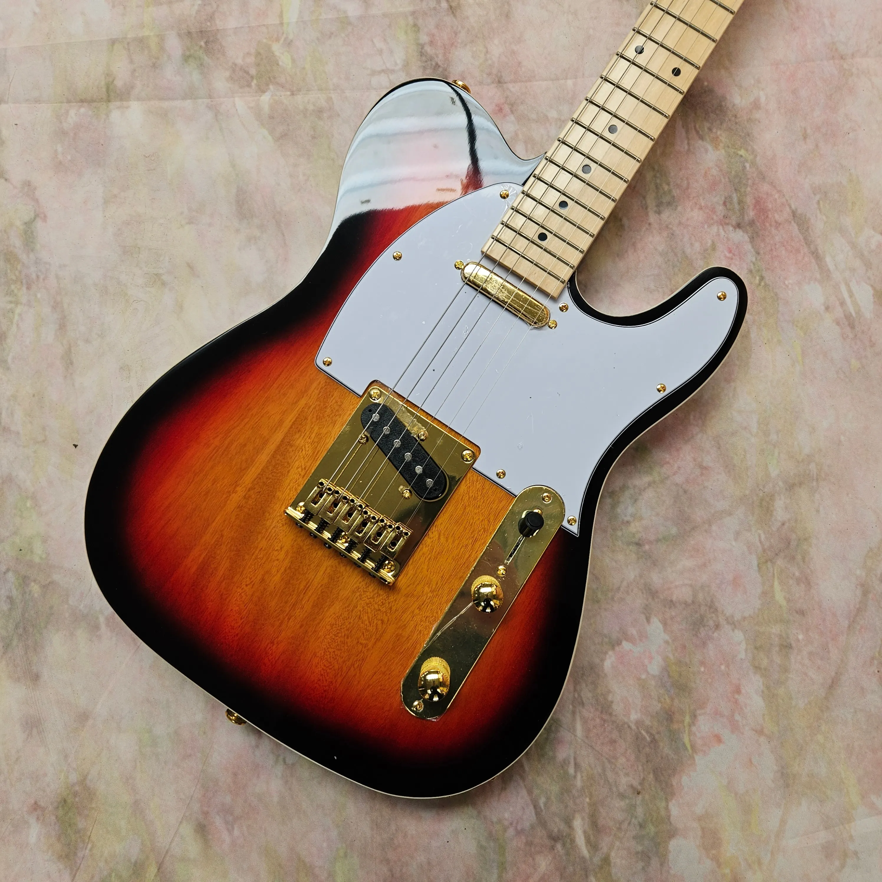 Vintage Sunburst TL-Style Electric Guitar, Gold Hardware, Maple Neck
Vintage Sunburst TL-Style Electric Guitar, Gold Hardware, Maple Neck