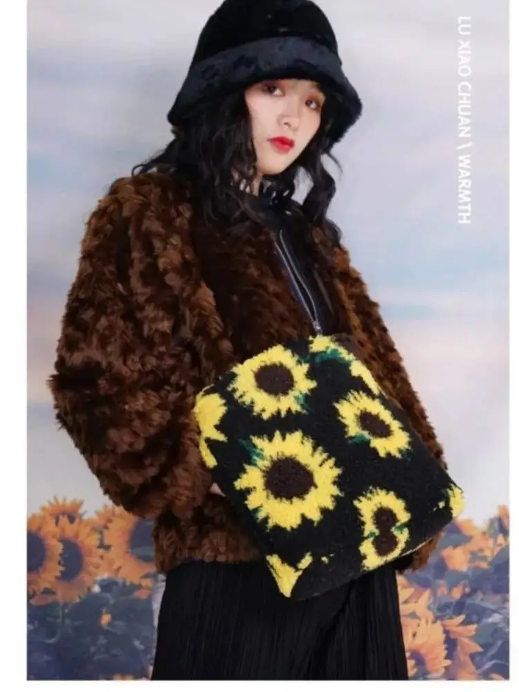 Bloom Floral Mini Y2k Handbag Wallet Women Soft Black Messenger Bag Purse Ladies Casual Crossbody Bags Bolsos Aesthetic
Bloom Floral Mini Y2k Handbag Wallet Women Soft Black Messenger Bag Purse Ladies Casual Crossbody Bags Bolsos Aesthetic