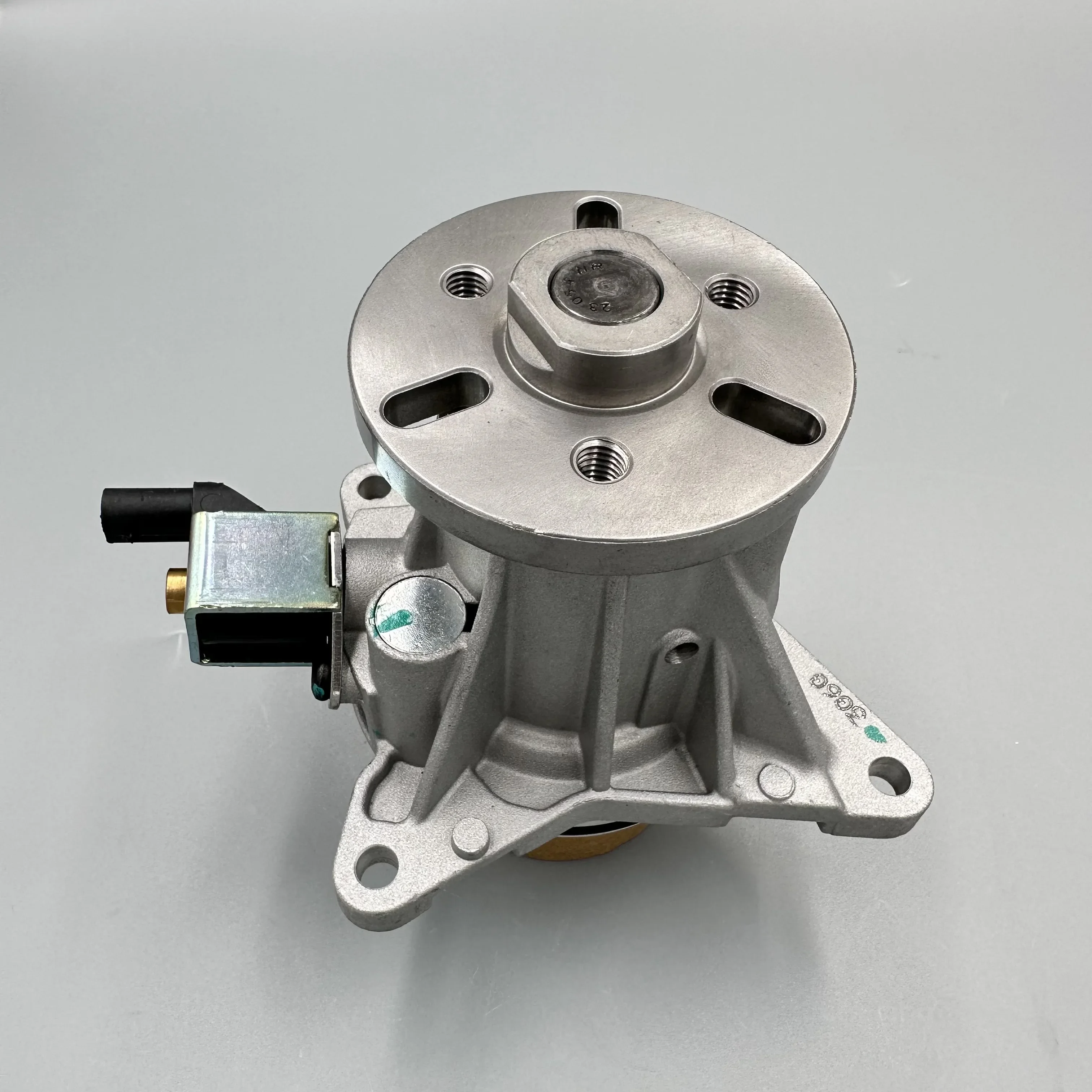 LR089625 Diesel Water Pump For Jaguar Land Rover Discovery 4 Range Rover Vogue LR061982
LR089625 Diesel Water Pump For Jaguar Land Rover Discovery 4 Range Rover Vogue LR061982