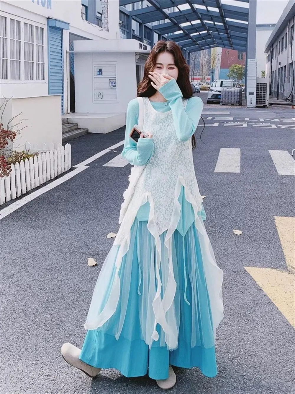 Elegant Summer Outfit Women's T-shirt Half-length Skirt Long Pants Fashionable Ensemble Unique Stylish High-quality Chinese B...
Elegant Summer Outfit Women's T-shirt Half-length Skirt Long Pants Fashionable Ensemble Unique Stylish High-quality Chinese B...