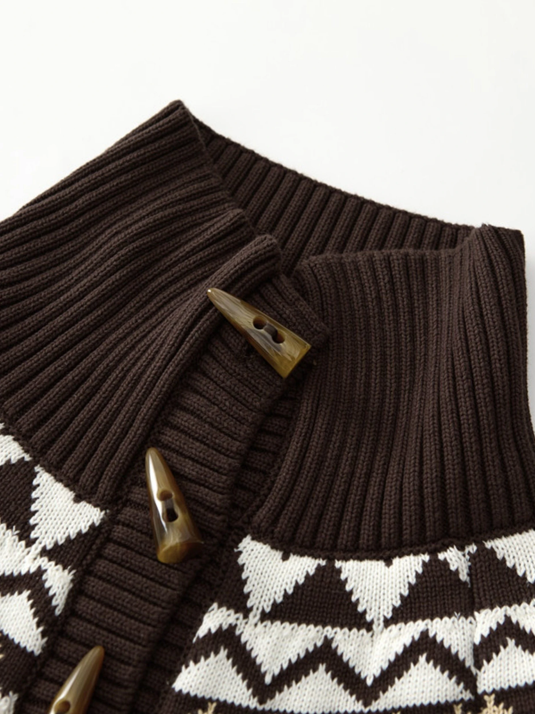 Женский вязаный кардиган из 100% хлопка с узором Fair Isle, средней длины, свободного кроя, с утолщенным воротником, на пуговицах, осенне-зимний
Женский вязаный кардиган из 100% хлопка с узором Fair Isle, средней длины, свободного кроя, с утолщенным воротником, на пуговицах, осенне-зимний