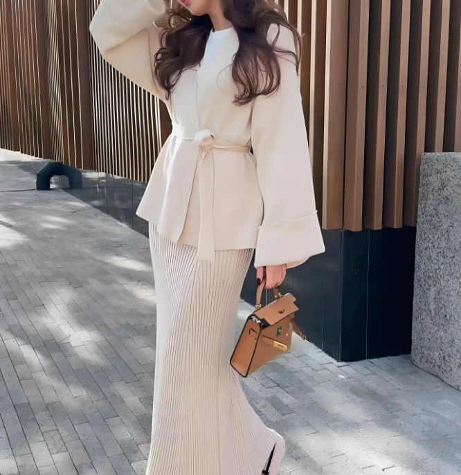 Women's Two Pieces Set Solid Color Knitted Sweater + Long Skirt Two-Piece Set for Women's Fashionable and Casual Commuting Set
Women's Two Pieces Set Solid Color Knitted Sweater + Long Skirt Two-Piece Set for Women's Fashionable and Casual Commuting Set