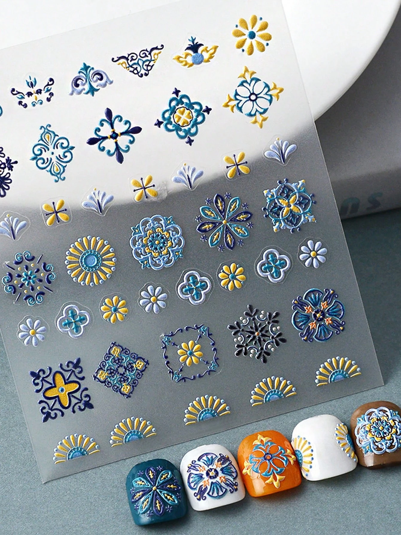 1/2/5Pcs Women Nail Designs Flowers Nail Bohemia Stickers Decor 5D Holographic Nail Stickers Glossy Embossed Art Self-Adhesive
1/2/5Pcs Women Nail Designs Flowers Nail Bohemia Stickers Decor 5D Holographic Nail Stickers Glossy Embossed Art Self-Adhesive