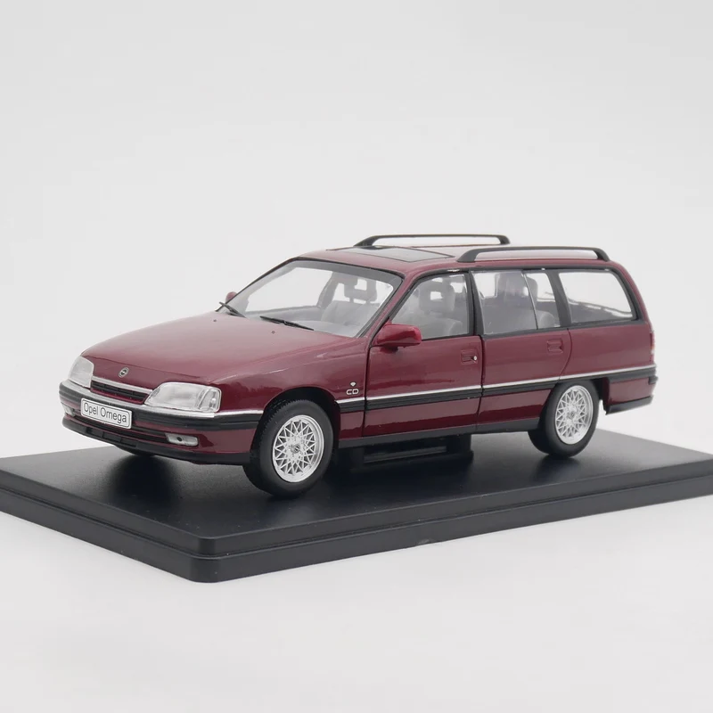 IXO 1:24 Opel Caravan 1991, литая под давлением модель автомобиля, металлический игрушечный автомобиль
IXO 1:24 Opel Caravan 1991, литая под давлением модель автомобиля, металлический игрушечный автомобиль