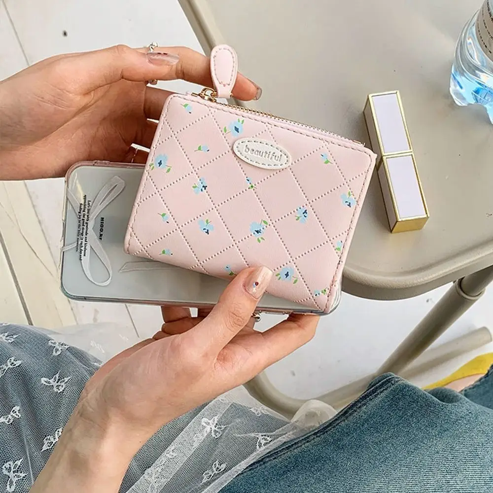 Cute Flower Women's Wallet Short Fold Student Wallet Zipper Pu Leather Coin Purse Card Bag
Cute Flower Women's Wallet Short Fold Student Wallet Zipper Pu Leather Coin Purse Card Bag