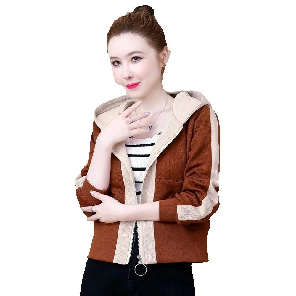 Casual Hooded Jacket Women's Short Spring And Autumn 2024 New Western Style Small Fragrance Fashion Stitching Baseball Uniform.
Casual Hooded Jacket Women's Short Spring And Autumn 2024 New Western Style Small Fragrance Fashion Stitching Baseball Uniform.