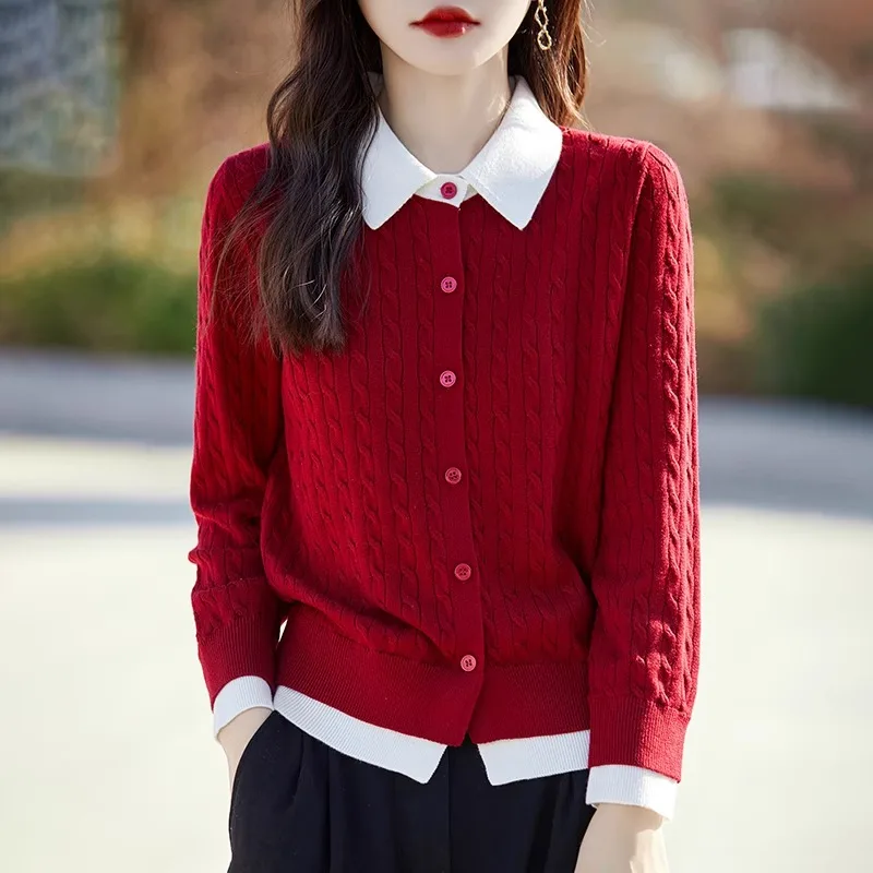 European fashion 100% wool doll collar cardigan women's knitted twist short patchwork sweater coat
European fashion 100% wool doll collar cardigan women's knitted twist short patchwork sweater coat
