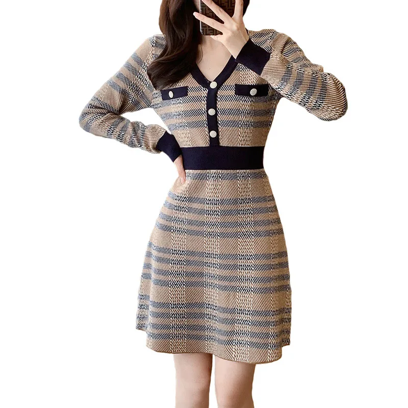 Camel Knitted Pullover Mini Dress Women's Spring Autumn New V Neck High Waist Long Sleeve Slim Sweater A-line Small Dress
Camel Knitted Pullover Mini Dress Women's Spring Autumn New V Neck High Waist Long Sleeve Slim Sweater A-line Small Dress