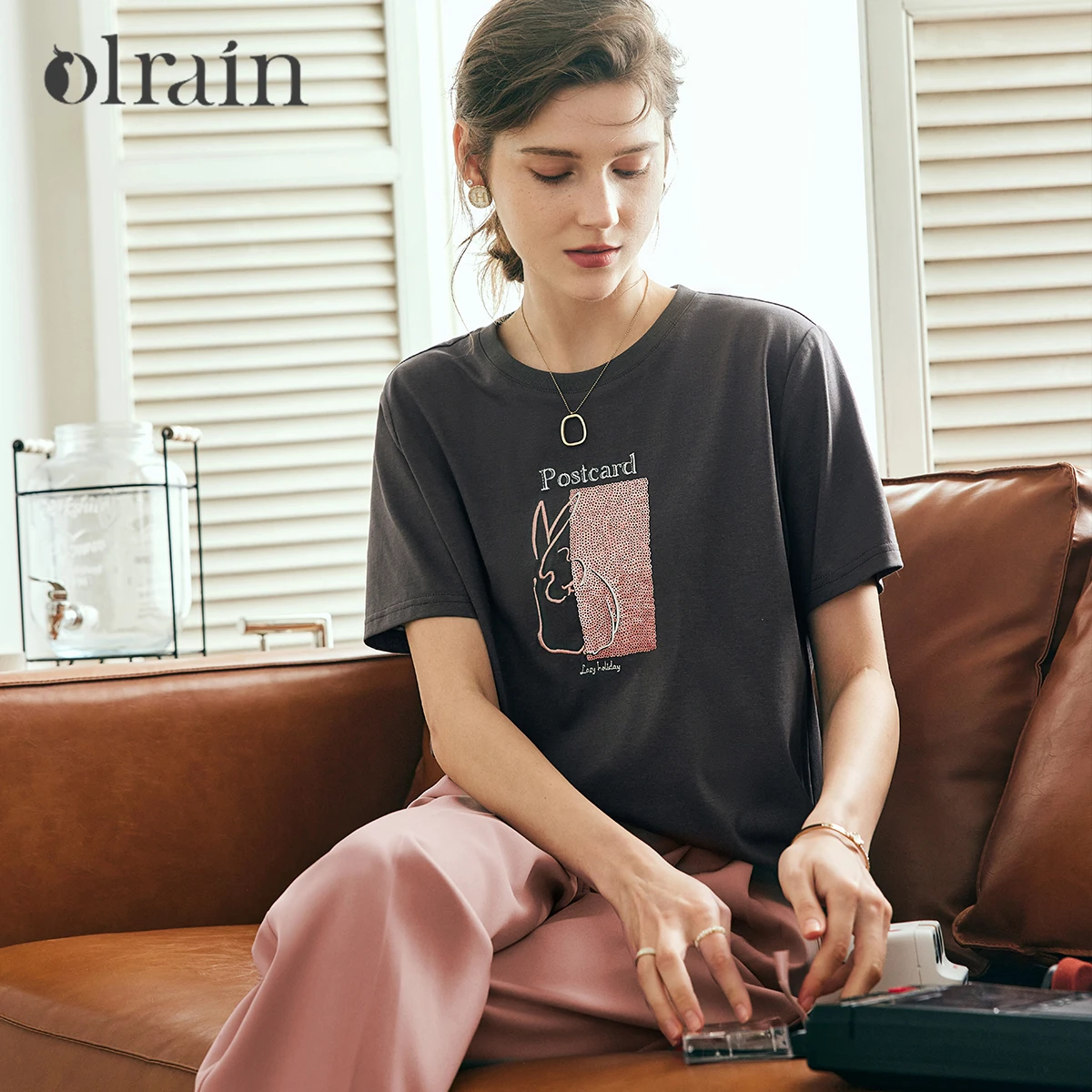OLrain Women's Dark Gray Short Sleeve T-shirt Loose Embroidered Crew Neck Tee Summer 2026 New Casual Wear Clothes O58XT90553
OLrain Women's Dark Gray Short Sleeve T-shirt Loose Embroidered Crew Neck Tee Summer 2026 New Casual Wear Clothes O58XT90553