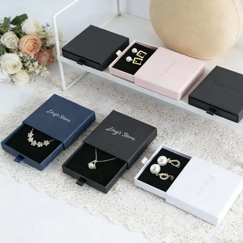 50Pcs Custom Logo Black White Pink Jewelry Box Earrings Fashion Organizer Gift Box Drawer Paper Jewelry Packaging Case
50Pcs Custom Logo Black White Pink Jewelry Box Earrings Fashion Organizer Gift Box Drawer Paper Jewelry Packaging Case