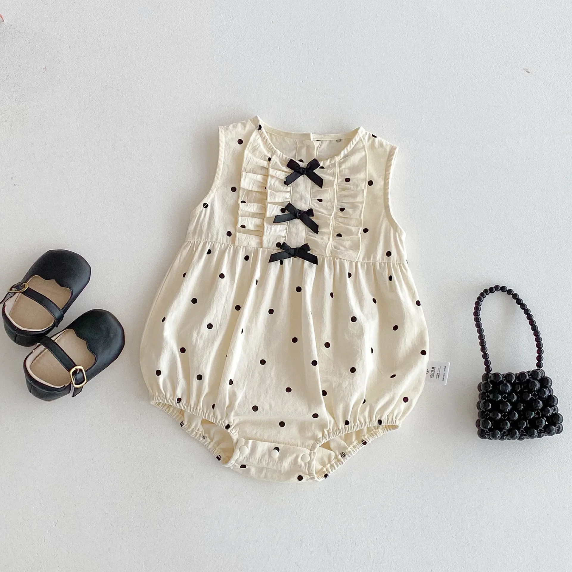 Toddler Girl Cotton Polka Dot Romper Bow Embellished Sleeveless Onesie for 0 - 2Y Newborn Baby Clothes Cute Bodysuit Outfit
Toddler Girl Cotton Polka Dot Romper Bow Embellished Sleeveless Onesie for 0 - 2Y Newborn Baby Clothes Cute Bodysuit Outfit