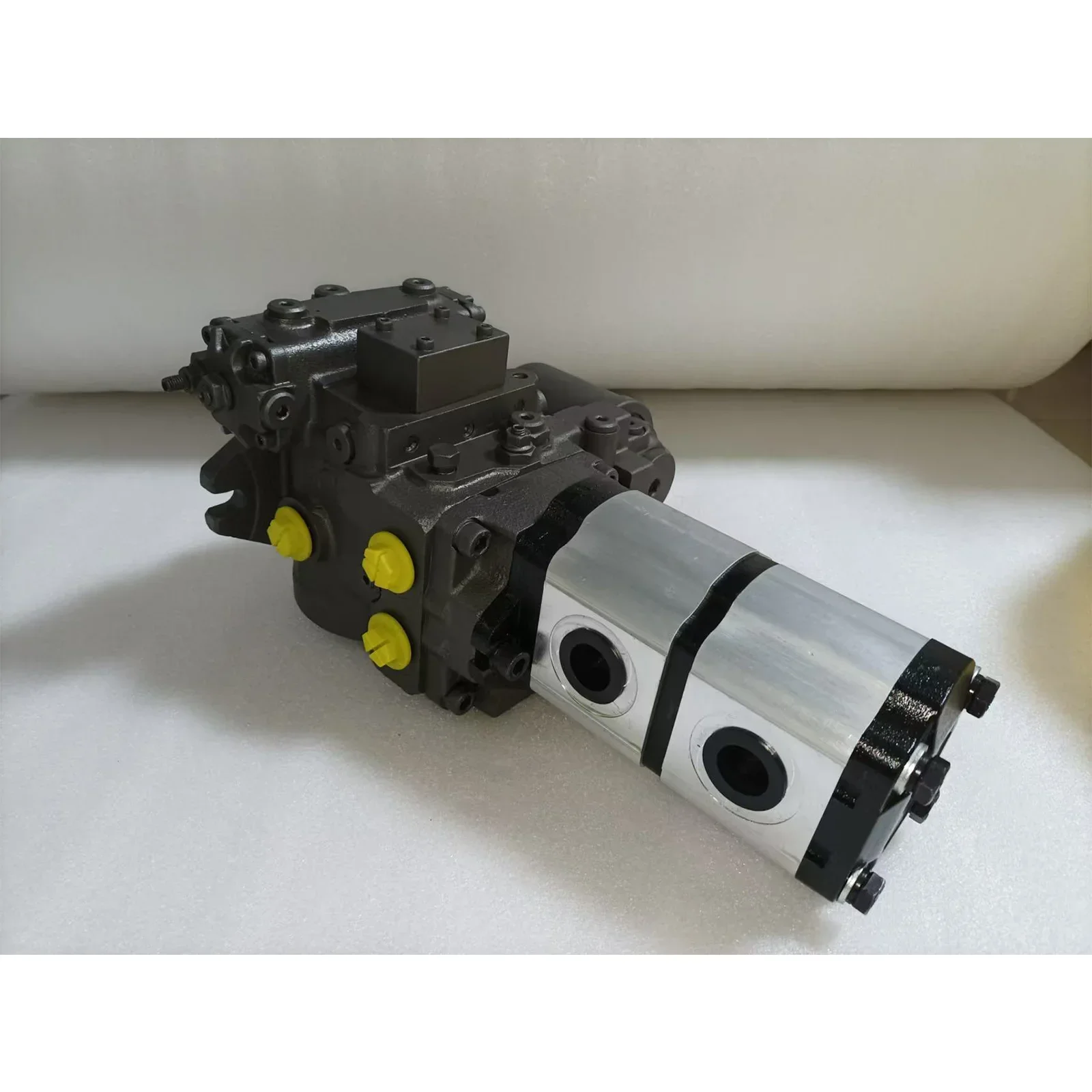 Variable Displacement Axial Piston Pump M4PV28-28 K 2 30AR6BVY1-207 With Gear Pump M4PV Full Series Hydraulic Piston Pump
Variable Displacement Axial Piston Pump M4PV28-28 K 2 30AR6BVY1-207 With Gear Pump M4PV Full Series Hydraulic Piston Pump