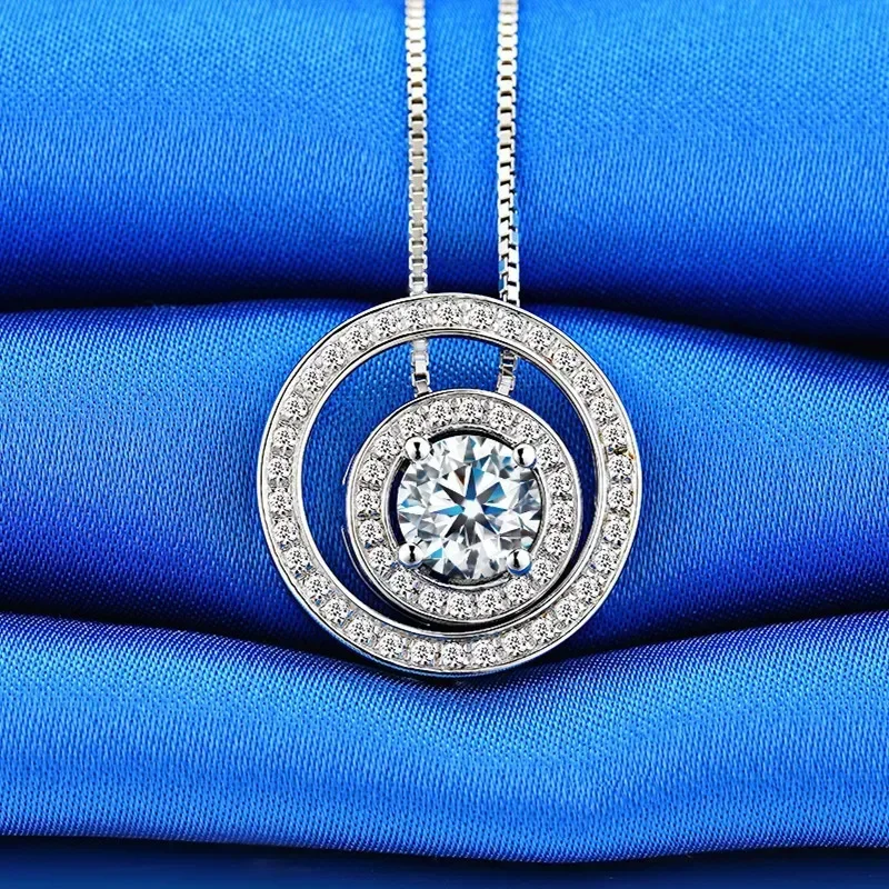 Solid 14K White Gold AU585 Platinum PT950 Pendant Necklace Double Loop One Carat Fashion Trend Jewelry Necklace
Solid 14K White Gold AU585 Platinum PT950 Pendant Necklace Double Loop One Carat Fashion Trend Jewelry Necklace