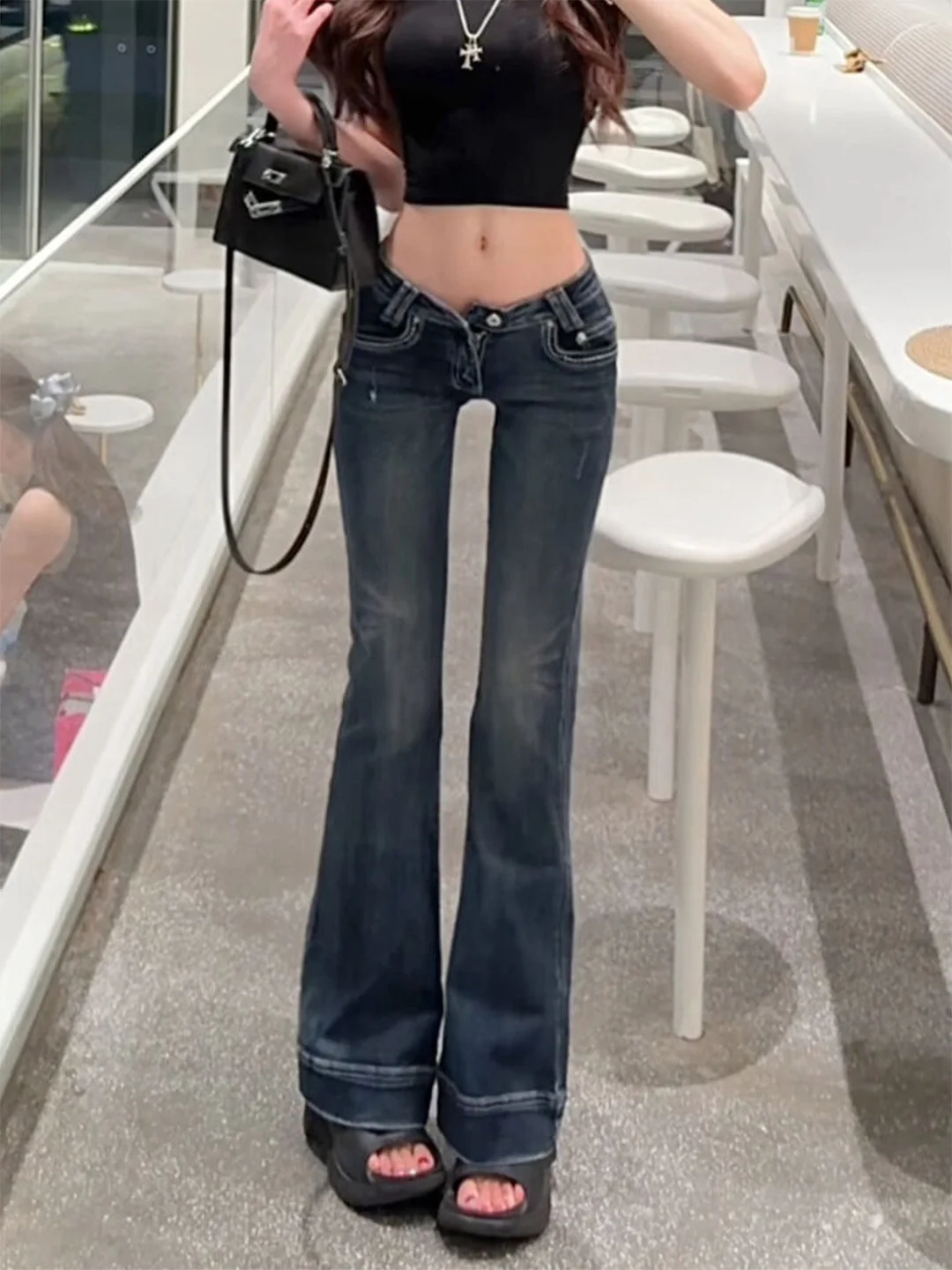 Summer 2026 Slim Fit Low Waist Bell Bottom Denim Jeans Women's Light Washed Vintage Style Thin Model Casual Pure Color Jeans
Summer 2026 Slim Fit Low Waist Bell Bottom Denim Jeans Women's Light Washed Vintage Style Thin Model Casual Pure Color Jeans