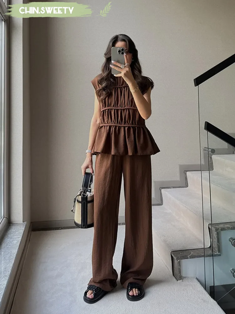 Solid Pleated Cotton Linen Top Pants Set Women Elegant Round Neck Sleeveless Waist Cinching Two Piece Suit 2025 New Summer Wear
Solid Pleated Cotton Linen Top Pants Set Women Elegant Round Neck Sleeveless Waist Cinching Two Piece Suit 2025 New Summer Wear