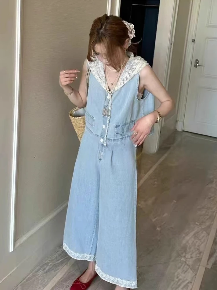 Женский легкий кружевной лоскутный дизайн с капюшоном, джинсовый жилет, потертые широкие джинсы, брюки, модный утягивающий комплект из двух предметов 
Женский легкий кружевной лоскутный дизайн с капюшоном, джинсовый жилет, потертые широкие джинсы, брюки, модный утягивающий комплект из двух предметов