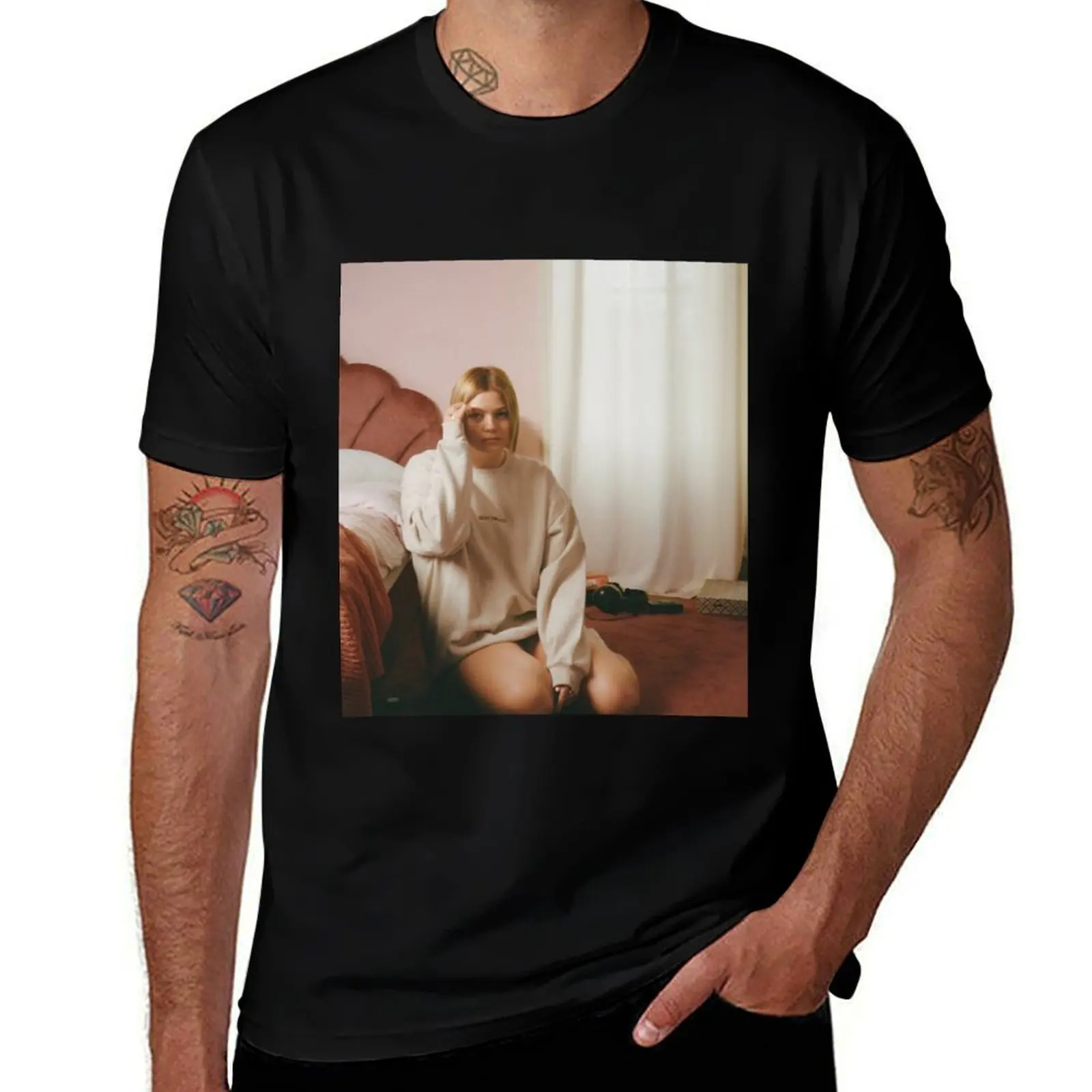 LOUANE FEELING T-Shirt Christmas Casual Tee Shirt
LOUANE FEELING T-Shirt Christmas Casual Tee Shirt