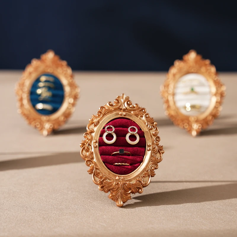 Oval Photo Frame Retro Ring Storage Tray Jewelry Shop Display Shooting Props Home Decoration
Oval Photo Frame Retro Ring Storage Tray Jewelry Shop Display Shooting Props Home Decoration