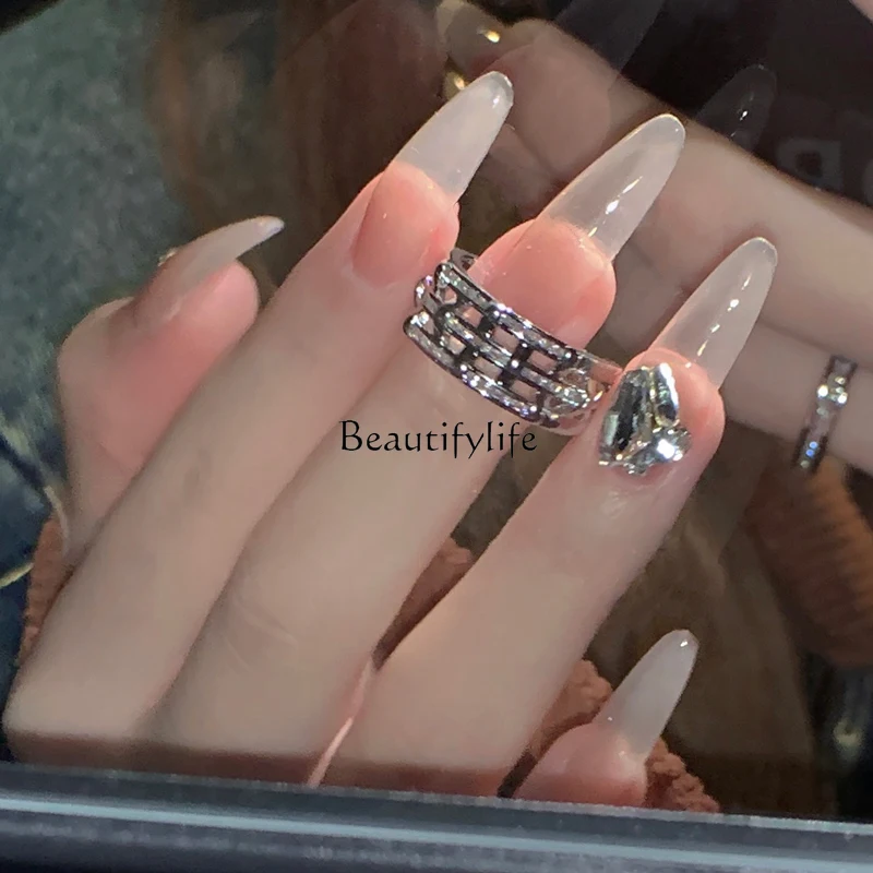 European and American Style Simple Advanced Cold Style Metal Open Ring Casual Trendy Cool Twin
European and American Style Simple Advanced Cold Style Metal Open Ring Casual Trendy Cool Twin