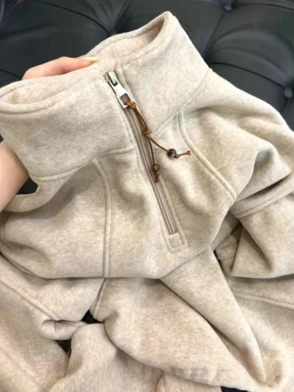 Thickened Towel Velvet Hooded Jacket Women's Zipper Sweatshirt Stand Collar Winter Warm Slimming Fashionable Inner Top
Thickened Towel Velvet Hooded Jacket Women's Zipper Sweatshirt Stand Collar Winter Warm Slimming Fashionable Inner Top