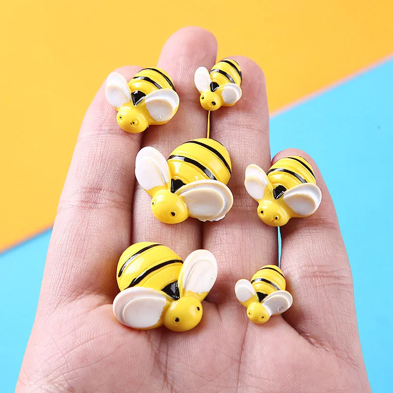 Simulated Half Face 3D Bee Phone Case DIY Material Children's Hair Accessories Handmade Resin Accessories Cake Decoration
Simulated Half Face 3D Bee Phone Case DIY Material Children's Hair Accessories Handmade Resin Accessories Cake Decoration