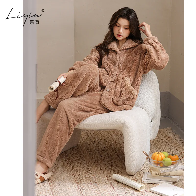New Women's Pajama Set Girl Winter Homewear Coral Fleece Loungewear Set Women Pajamas Warm Fluffy Sleepwear Home Wear Outfit
New Women's Pajama Set Girl Winter Homewear Coral Fleece Loungewear Set Women Pajamas Warm Fluffy Sleepwear Home Wear Outfit