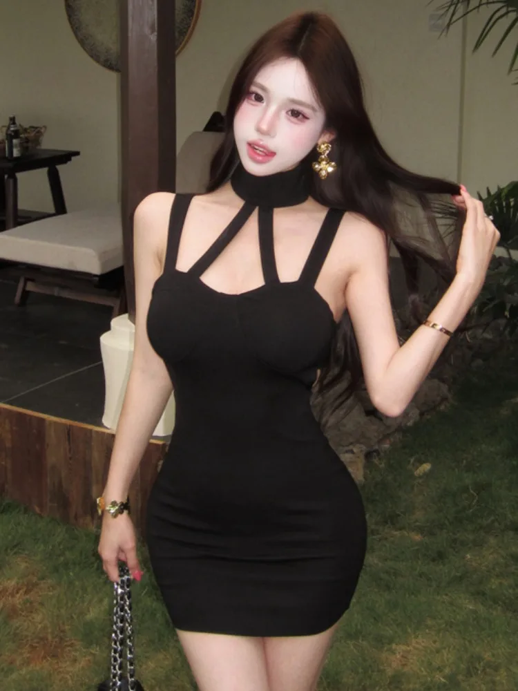 Sexy Hollow out Bodycon Short Skirt Women's Summer New Design Hanging Neck Dress Little Black Dress Sister Style Sweet Style
Sexy Hollow out Bodycon Short Skirt Women's Summer New Design Hanging Neck Dress Little Black Dress Sister Style Sweet Style