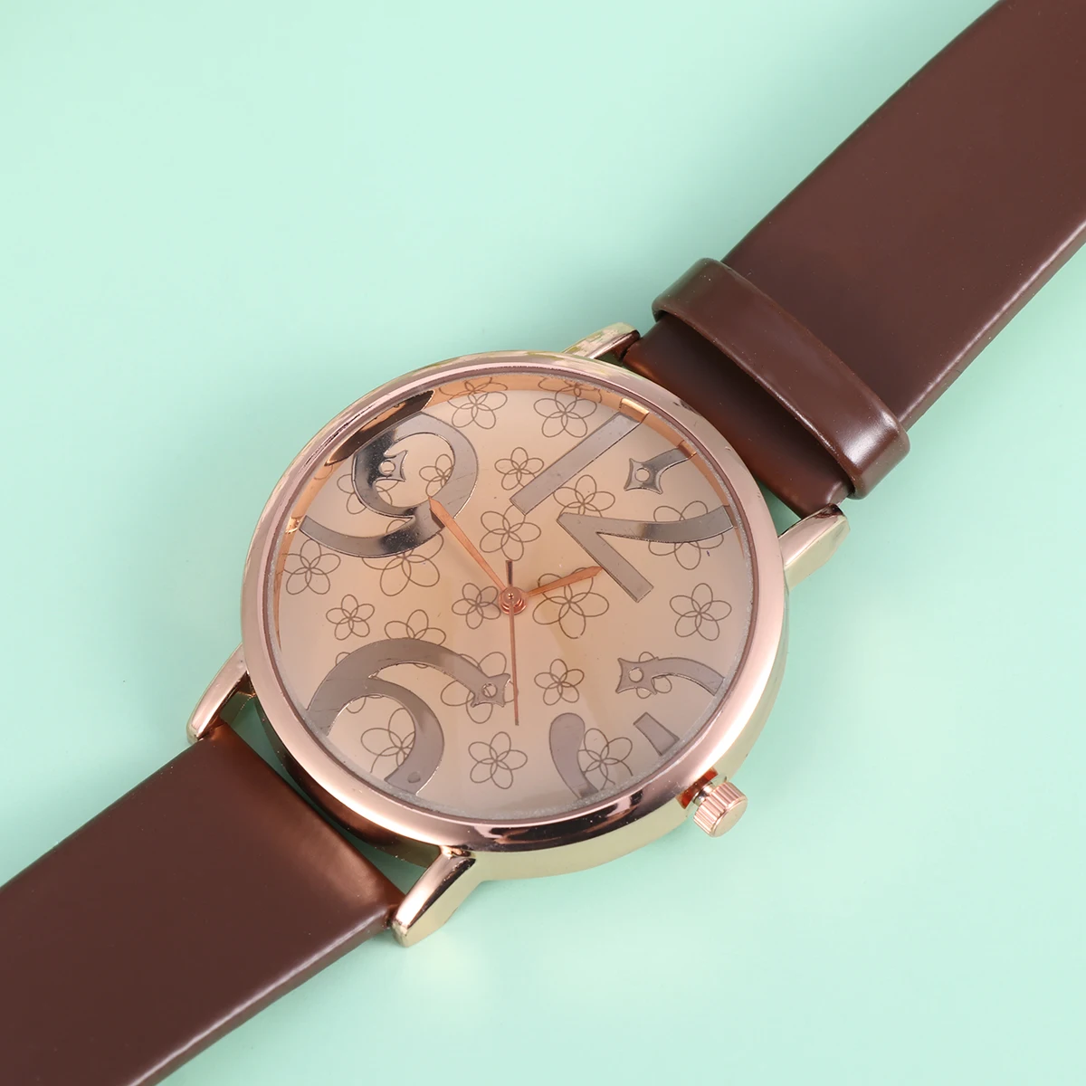 Digital Watch Brown PU Watches For Women Strap Round Dial Quartz Watches Women Clocks Accessories Gifts
Digital Watch Brown PU Watches For Women Strap Round Dial Quartz Watches Women Clocks Accessories Gifts