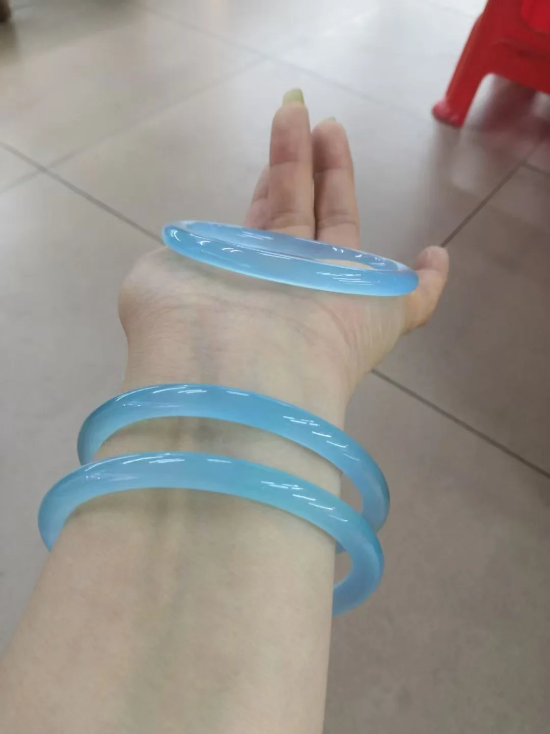 Natural Agate Bracelet High Quality Thin round Blue Jade Bangle Women's Fashion Jewelry Accessory with Certificate
Natural Agate Bracelet High Quality Thin round Blue Jade Bangle Women's Fashion Jewelry Accessory with Certificate