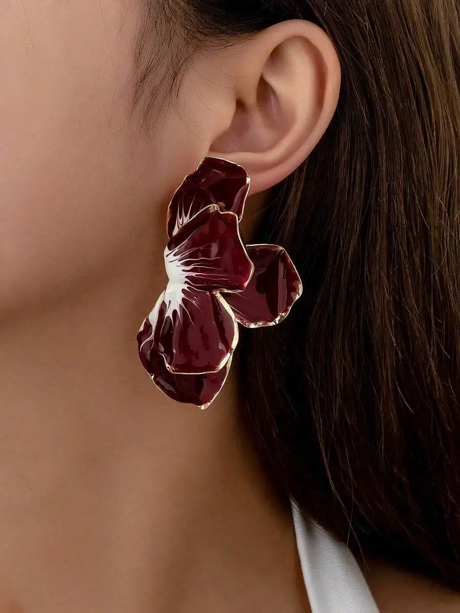 Elegant Enamel Floral Drop Earrings For Women
Elegant Enamel Floral Drop Earrings For Women