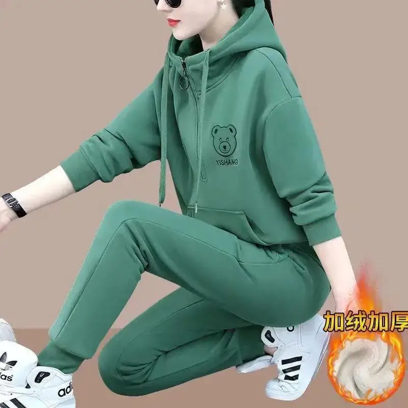 Women's Warm Suit Fleece Thickened Sweater 2025 New Printed Mother Outfit Loose Crop Top and Pants 2 Two Peice Set Women Clothes
Women's Warm Suit Fleece Thickened Sweater 2025 New Printed Mother Outfit Loose Crop Top and Pants 2 Two Peice Set Women Clothes