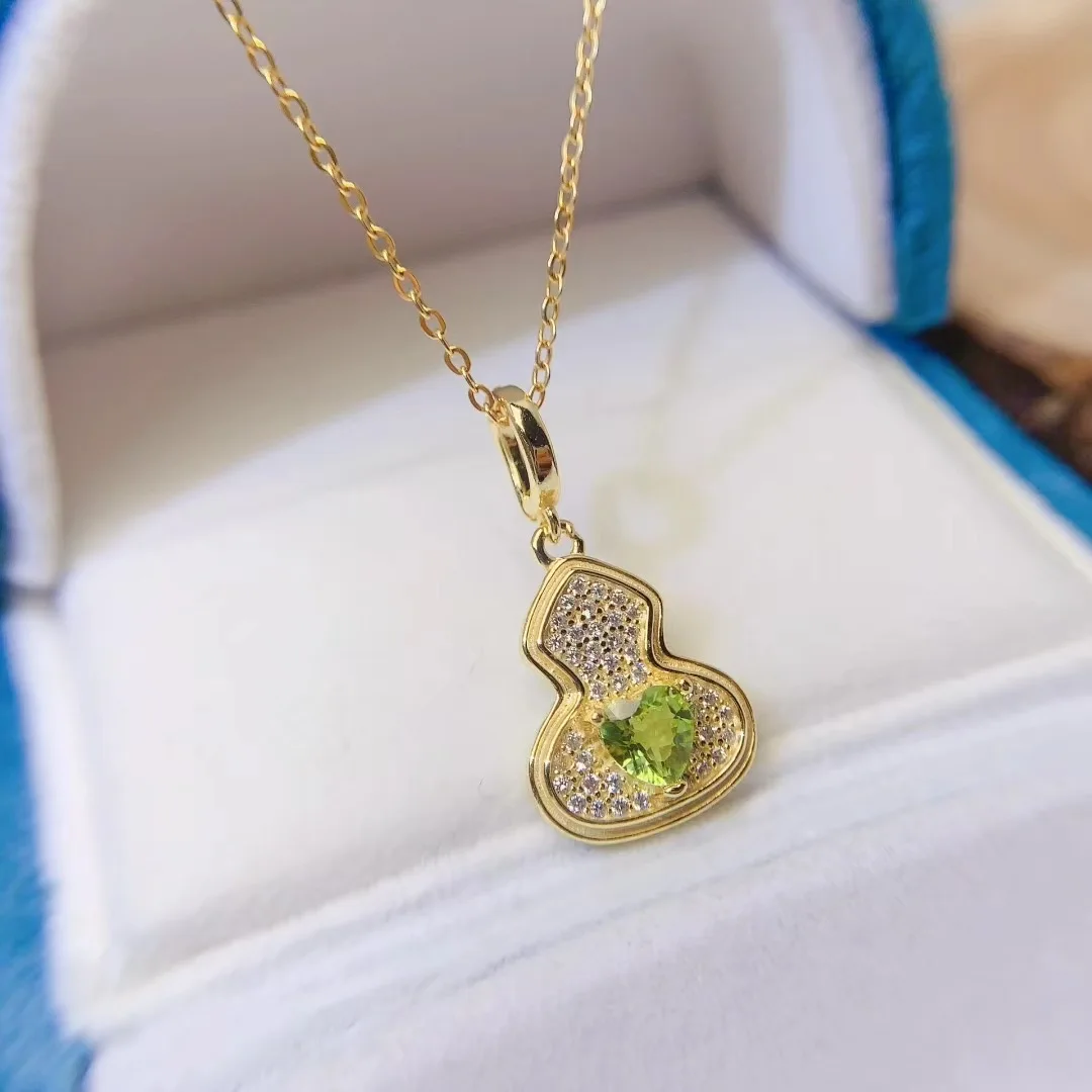 KJJEAXCMY High End Women's Pendant Natural Peridot S925 Silver with Electroplating Boasting High Clarity Full Brilliance
KJJEAXCMY High End Women's Pendant Natural Peridot S925 Silver with Electroplating Boasting High Clarity Full Brilliance