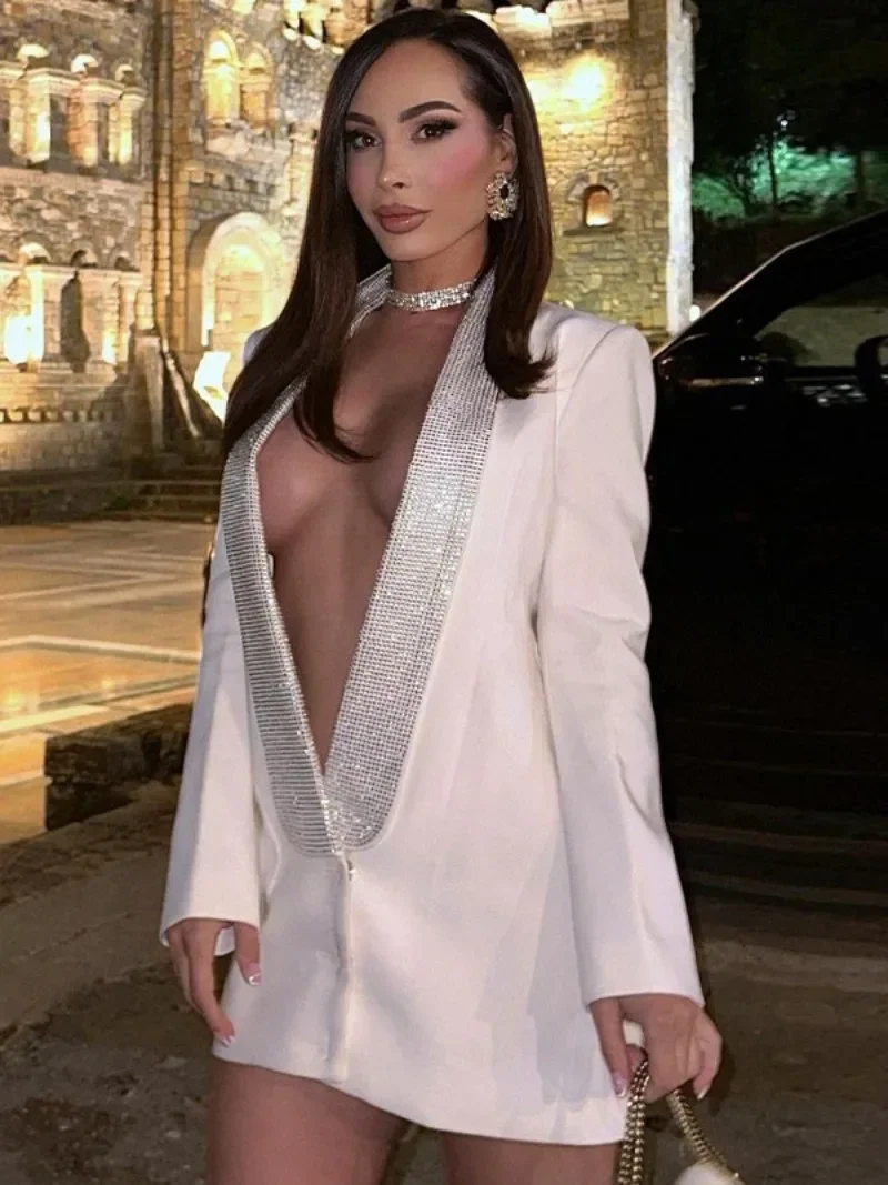 Fashion Sexy 2024 Deep V-neck Long Sleeve Backless White Party Club Dress Women's Hollow Out Black White Short Blazer Dresses
Fashion Sexy 2024 Deep V-neck Long Sleeve Backless White Party Club Dress Women's Hollow Out Black White Short Blazer Dresses