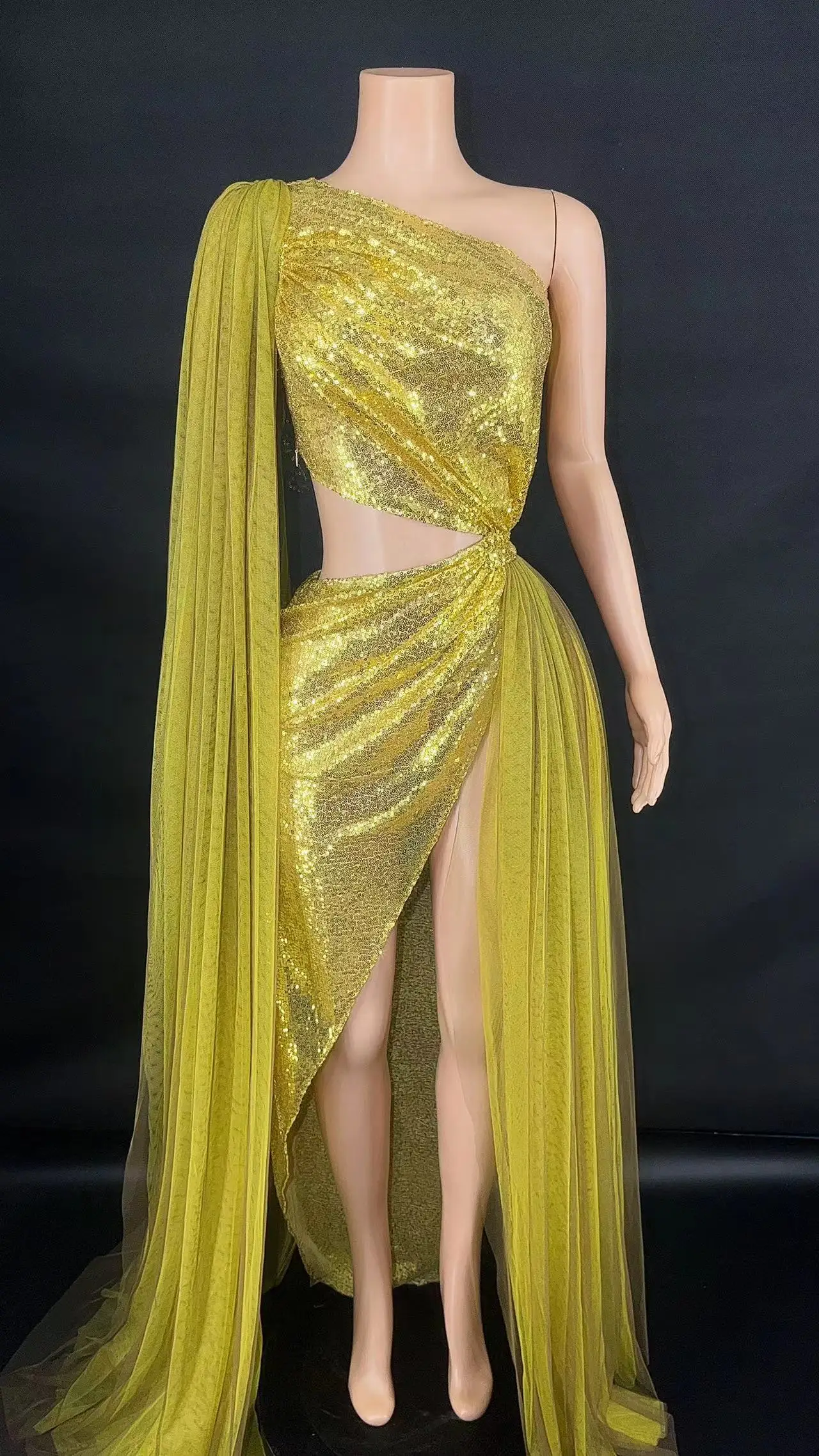Women Sparkly Rhinestone Feather Long Dress Sexy Birthday Celebrate Gown Dress Transparent Evening Party Dress Singer Stage Wear
Women Sparkly Rhinestone Feather Long Dress Sexy Birthday Celebrate Gown Dress Transparent Evening Party Dress Singer Stage Wear