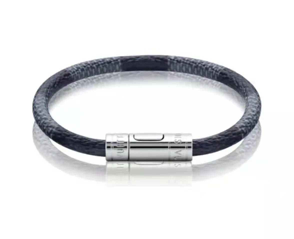 LDD Black Vintage Cowhide Leather Bracelet Striped Design Popular Classic Master Quality Magnetic Clasp Fashion String Bracelets
LDD Black Vintage Cowhide Leather Bracelet Striped Design Popular Classic Master Quality Magnetic Clasp Fashion String Bracelets
