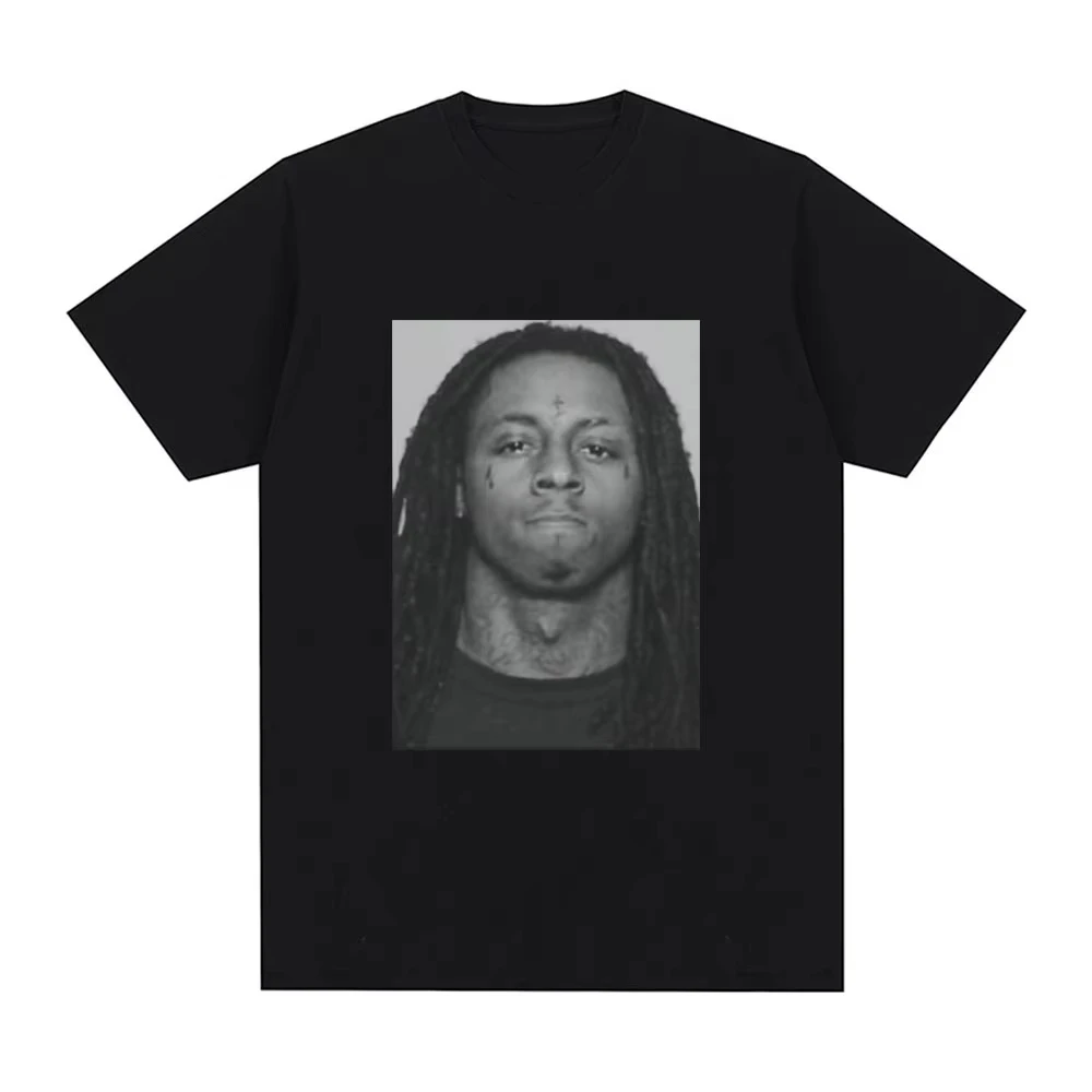 Rapper Lil Wayne Mugshot Graphic T-shirt 100% Cotton Comfort Loose T Shirt Women Hip Hop Vintage Short Sleeve Oversized T-shirts
Rapper Lil Wayne Mugshot Graphic T-shirt 100% Cotton Comfort Loose T Shirt Women Hip Hop Vintage Short Sleeve Oversized T-shirts
