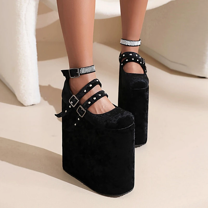 BLXQPYT Wedges 23cm High Heels Women Ankle Strap Ladies Platform Party Wedding Shoes Birde Zapatos Mujer Big Size 30-46 T567
BLXQPYT Wedges 23cm High Heels Women Ankle Strap Ladies Platform Party Wedding Shoes Birde Zapatos Mujer Big Size 30-46 T567