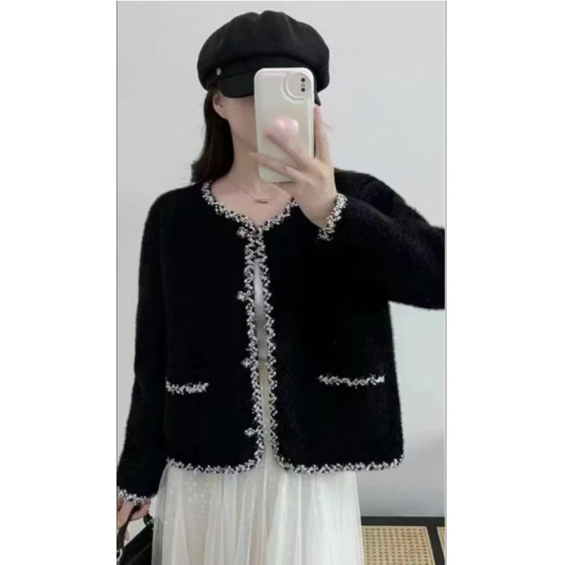 Autumn Winter Elegant Temperament Solid Color Cardigan Coat Women Simplicity Office Lady Tops Fashion All-match Trend Jackets
Autumn Winter Elegant Temperament Solid Color Cardigan Coat Women Simplicity Office Lady Tops Fashion All-match Trend Jackets