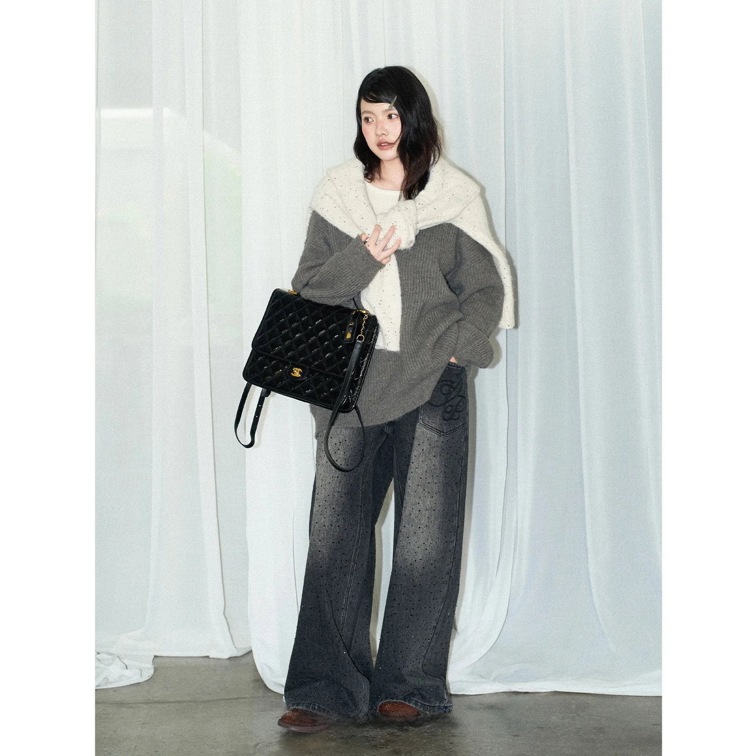 JINGU Faion вязаный свободный пуловер с v-образным вырезом, искусственный двухсекционный лоскутный повседневный женский топ из смеси нейлона Long Sve
JINGU Faion вязаный свободный пуловер с v-образным вырезом, искусственный двухсекционный лоскутный повседневный женский топ из смеси нейлона Long Sve