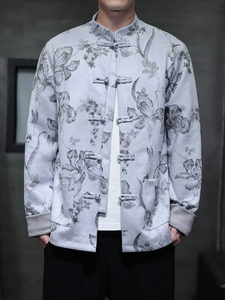 Men's Suede Jaet Spring Autumn Retro Print Tang Suit New Chinese Sle Button up Top Improved Hanfu Trendy Long Sve Coat
Men's Suede Jaet Spring Autumn Retro Print Tang Suit New Chinese Sle Button up Top Improved Hanfu Trendy Long Sve Coat