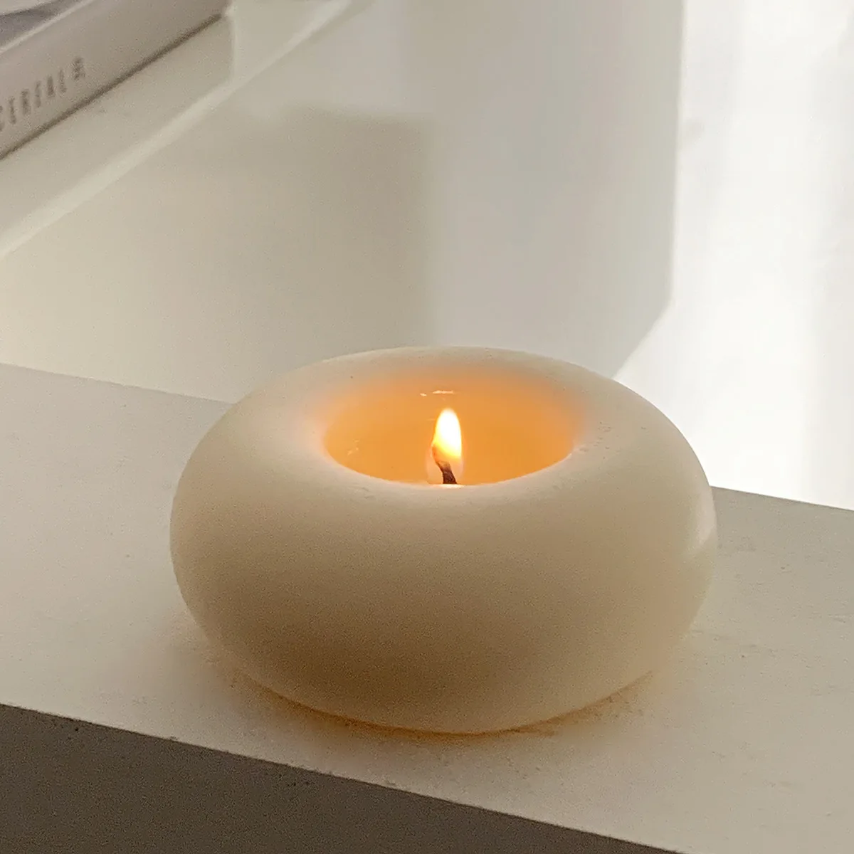 Wreath Scented Candle Decoration. Handmade Cylindrical Candles Art Home Furnishings Decorative Items Atmosphere Exquisite Gifts
Wreath Scented Candle Decoration. Handmade Cylindrical Candles Art Home Furnishings Decorative Items Atmosphere Exquisite Gifts