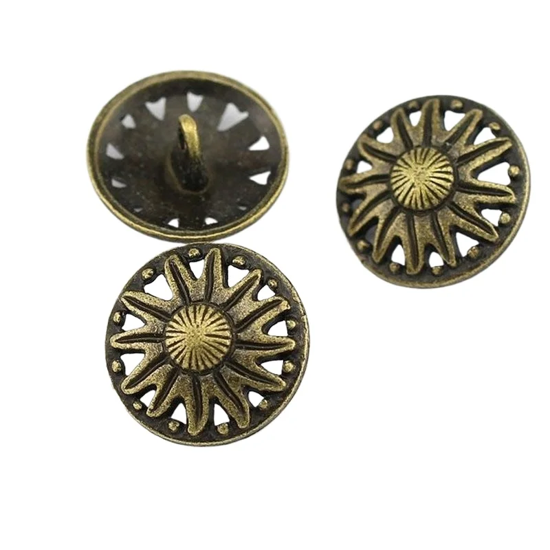 Новинка, 20 шт./пакет, металлическое индивидуальное ретро-пальто с полыми солнечными цветами, костюм, хлопковое пальто, украшение на пуговицах
Новинка, 20 шт./пакет, металлическое индивидуальное ретро-пальто с полыми солнечными цветами, костюм, хлопковое пальто, украшение на пуговицах