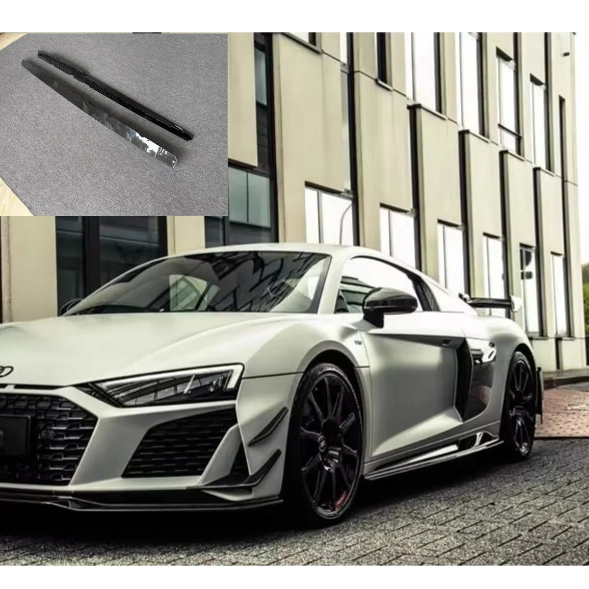 For the New Audi R8 Modified with Performance Style Dry Carbon Fiber Side Skirts and Side Spoilers Body Kit
For the New Audi R8 Modified with Performance Style Dry Carbon Fiber Side Skirts and Side Spoilers Body Kit