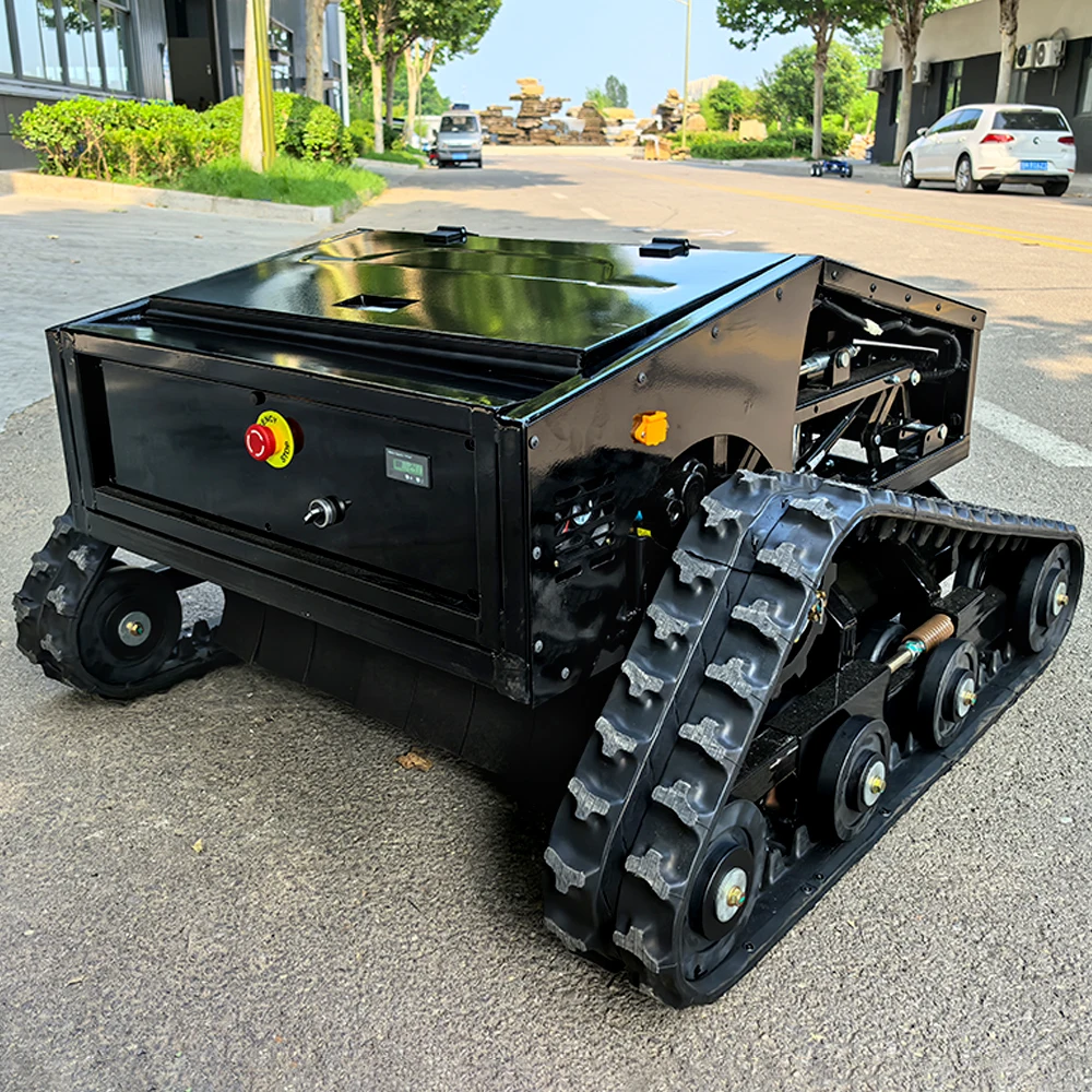Customized tracked remote-controlled lawnmowers solve the problem of mowing steep slopes and muddy terrain.
Customized tracked remote-controlled lawnmowers solve the problem of mowing steep slopes and muddy terrain.