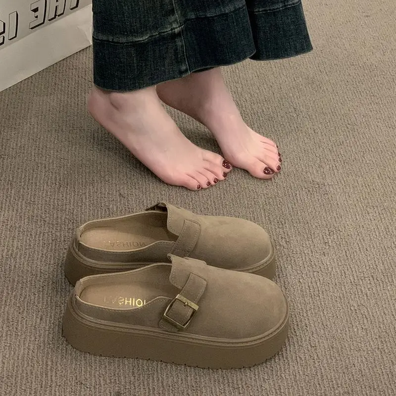 Retro Thick Bottom Slip-On Slippers Women's 2025 Autumn Winter New Outdoor Wear Lazy Person Clog Shoes Synthetic Leather
Retro Thick Bottom Slip-On Slippers Women's 2025 Autumn Winter New Outdoor Wear Lazy Person Clog Shoes Synthetic Leather